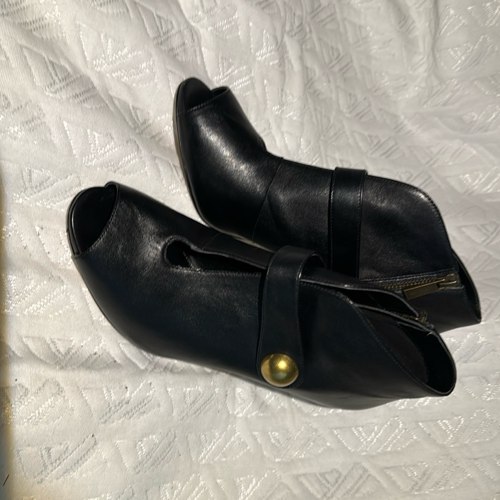 Michael Kors black peep toe ankle booties size 91/2 , 4 inch heel